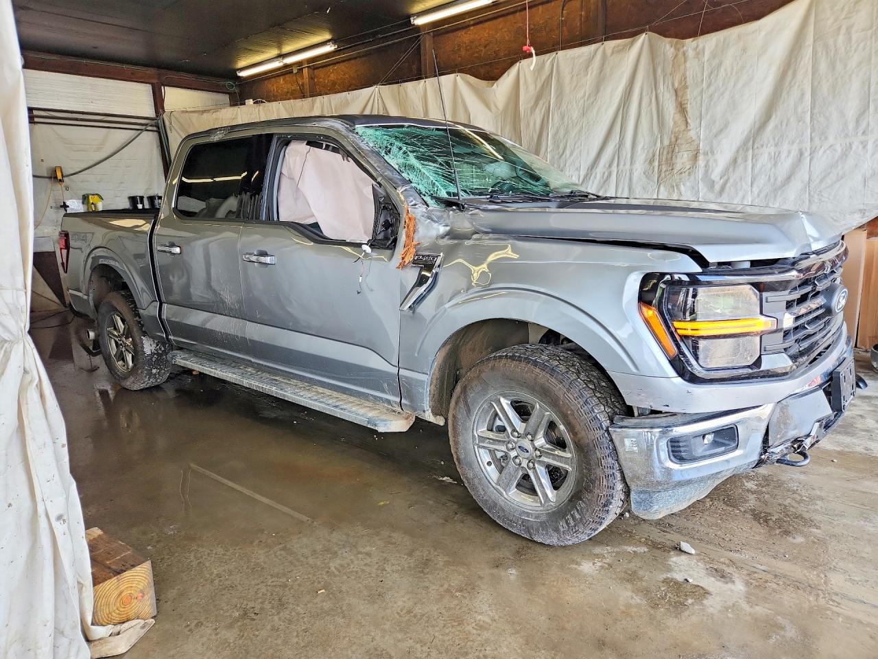 2025 FORD F150