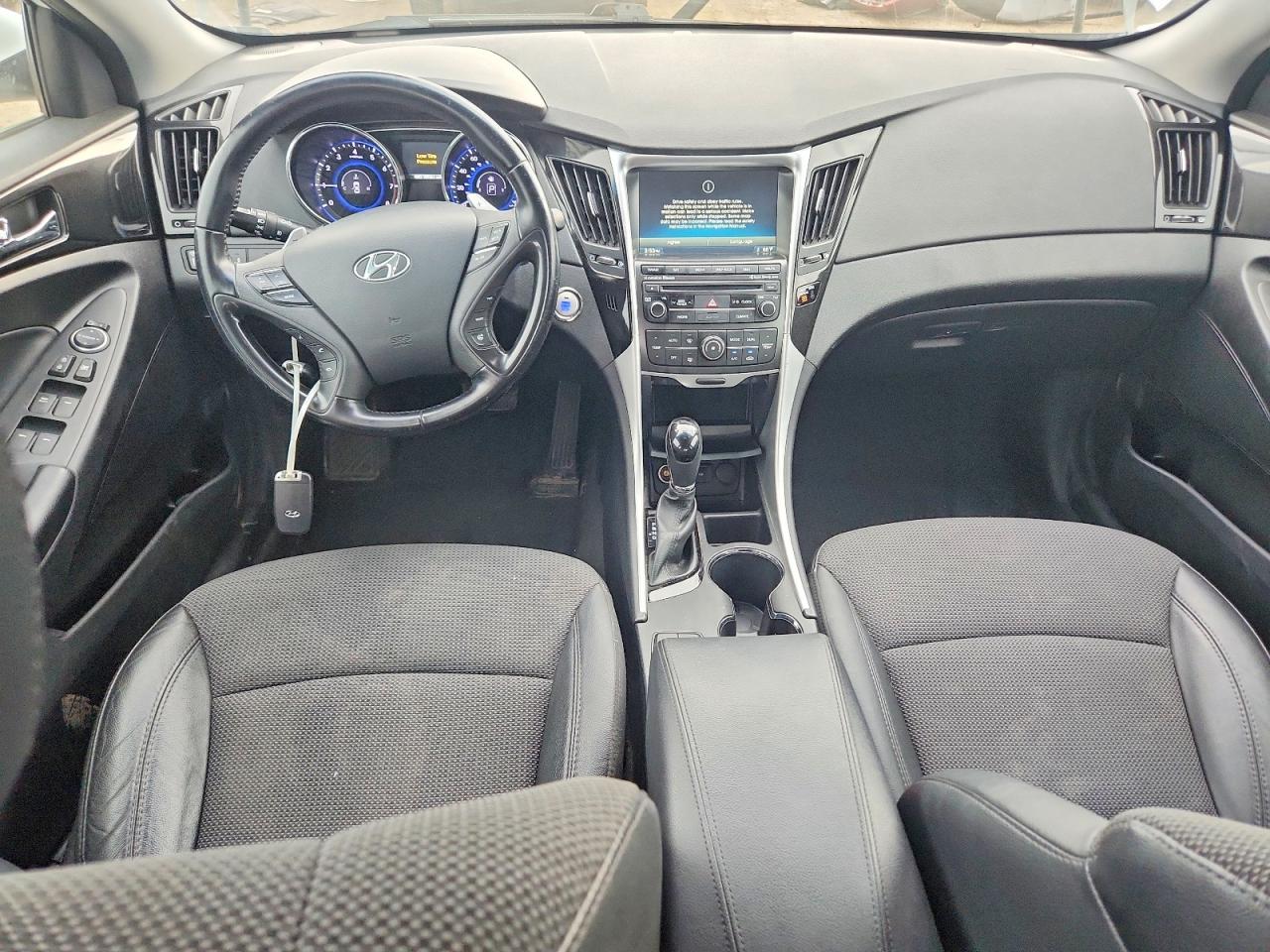 2014 HYUNDAI SONATA