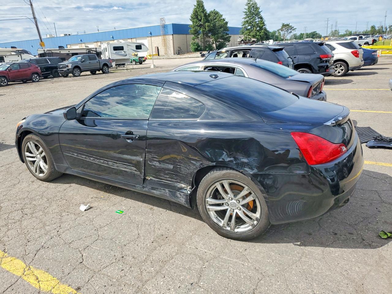 2009 INFINITI G37