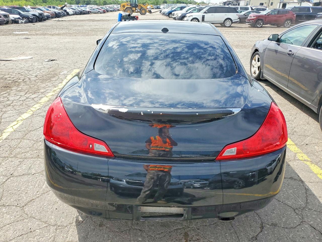 2009 INFINITI G37