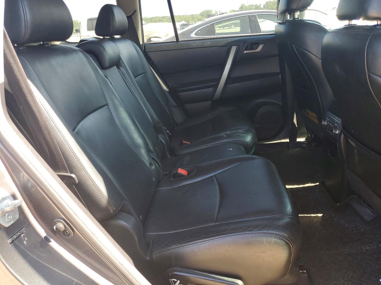 2012 TOYOTA HIGHLANDER