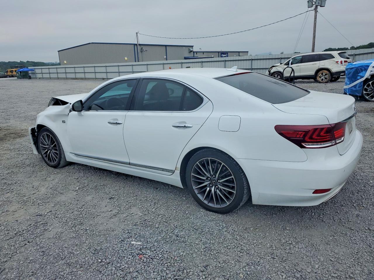 2013 LEXUS LS460