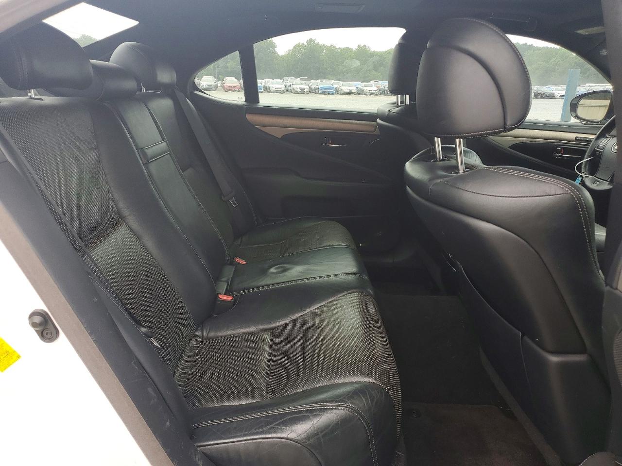 2013 LEXUS LS460