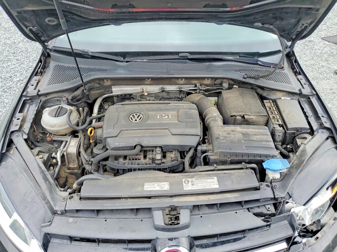 2017 VOLKSWAGEN GOLF