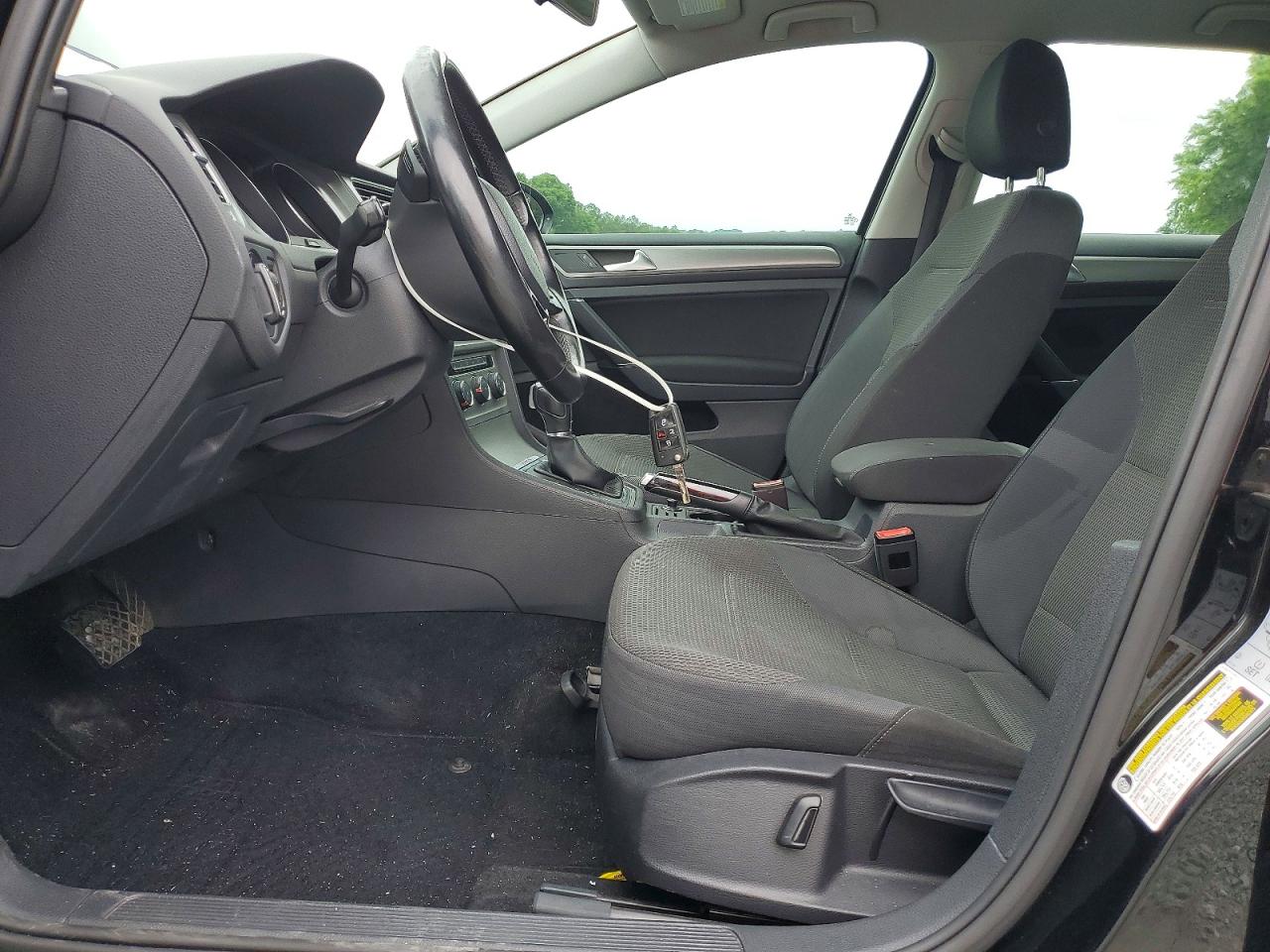 2017 VOLKSWAGEN GOLF