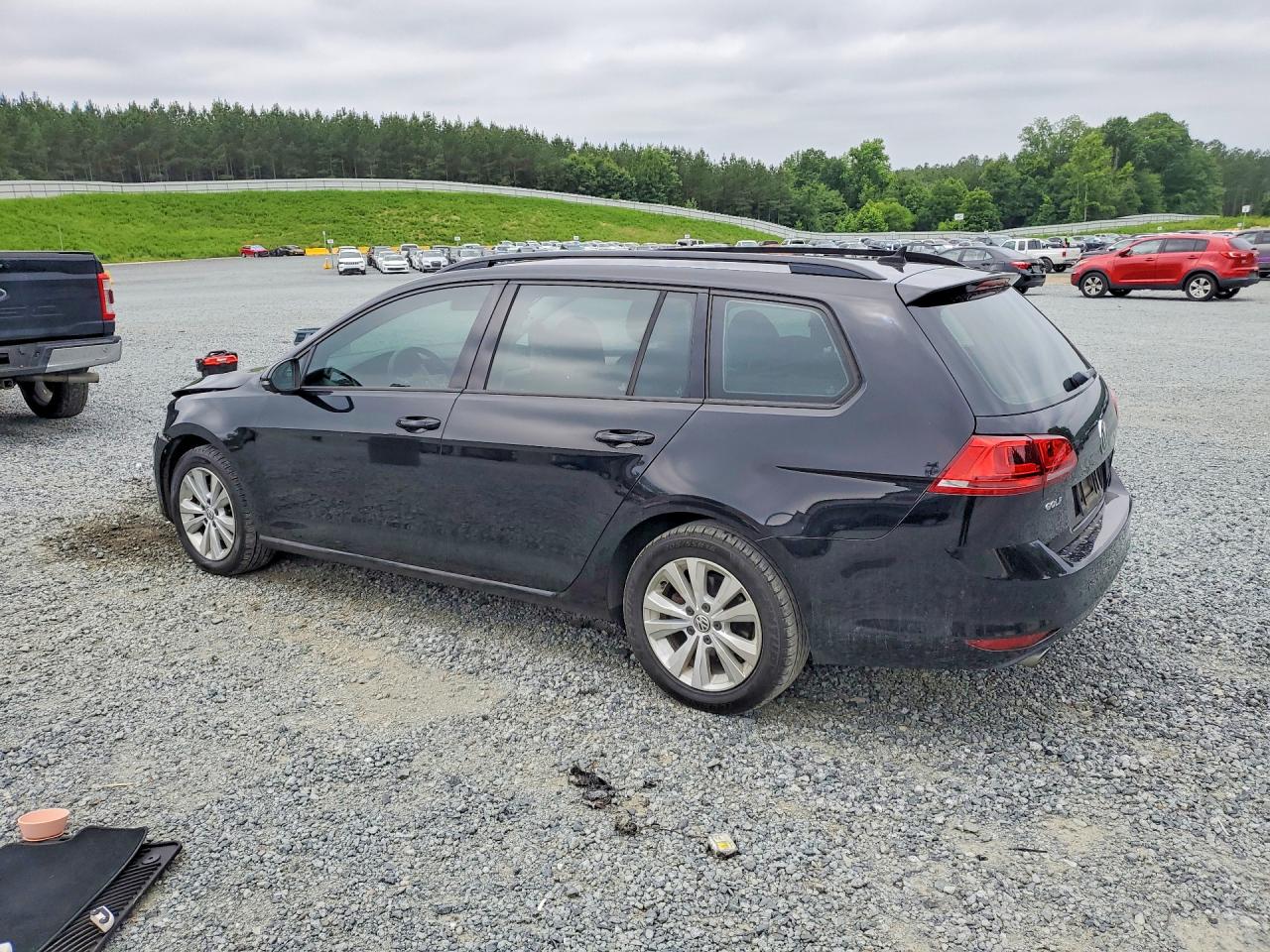 2017 VOLKSWAGEN GOLF