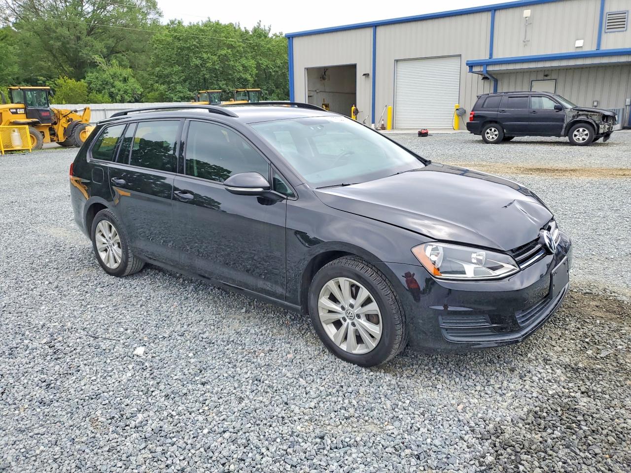 2017 VOLKSWAGEN GOLF