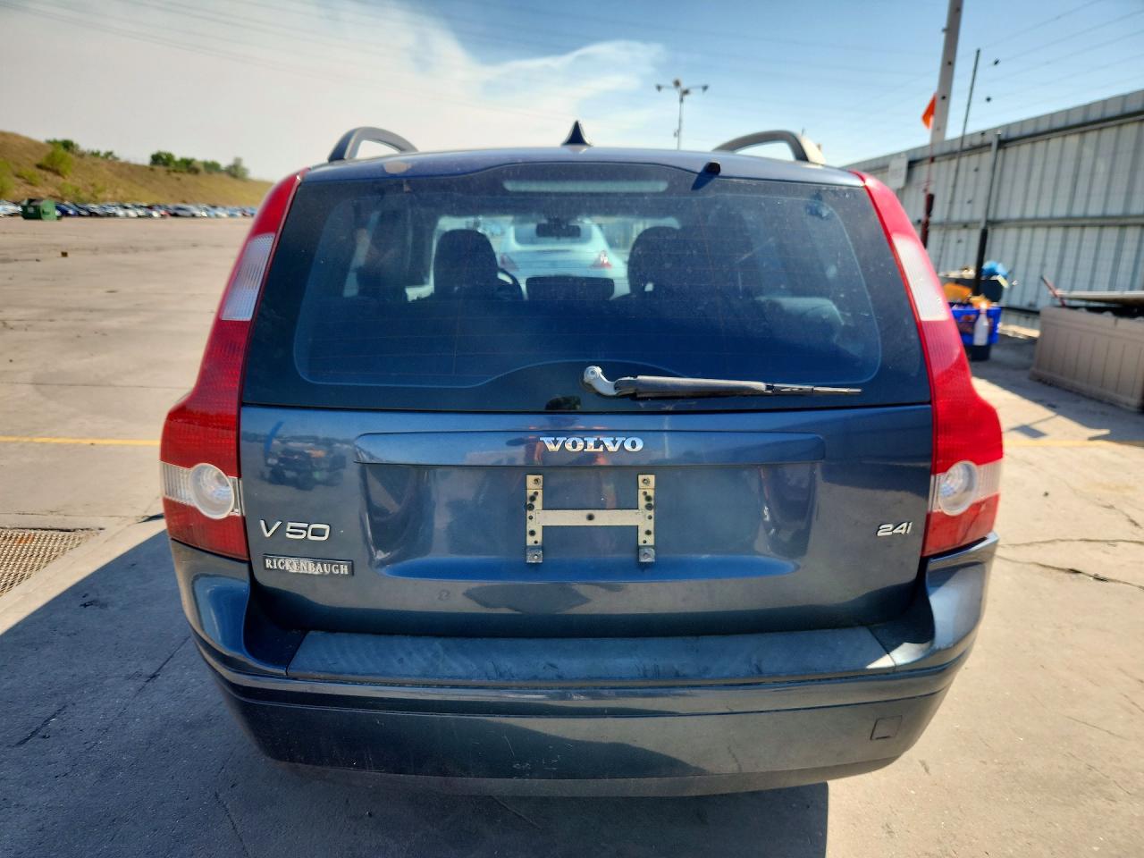 2006 VOLVO V50