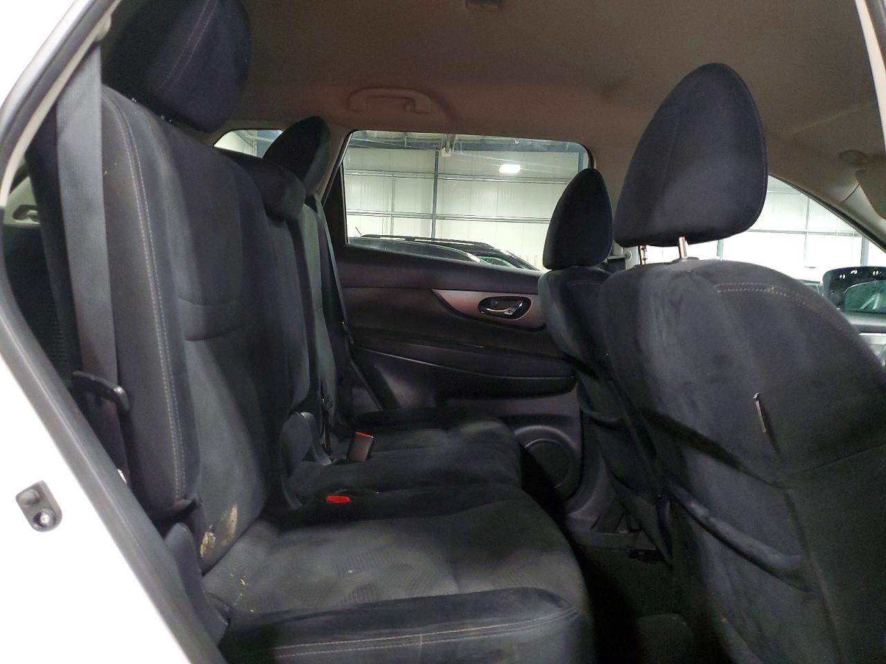 2015 NISSAN ROGUE