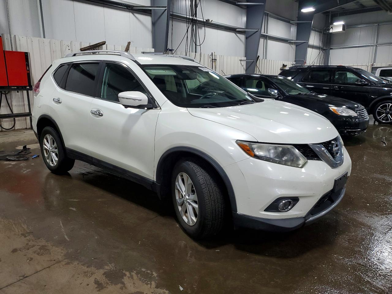 2015 NISSAN ROGUE