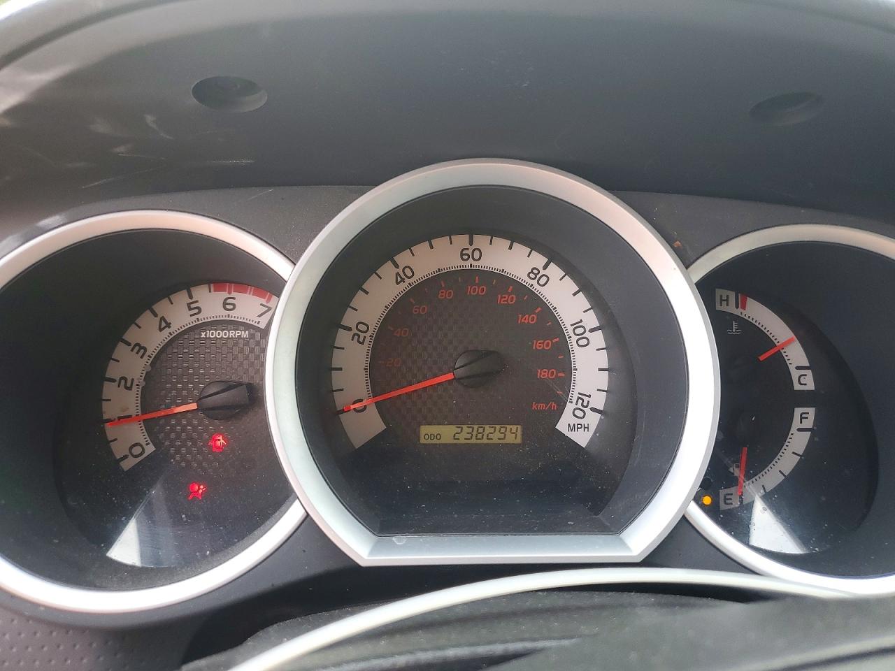2012 TOYOTA TACOMA