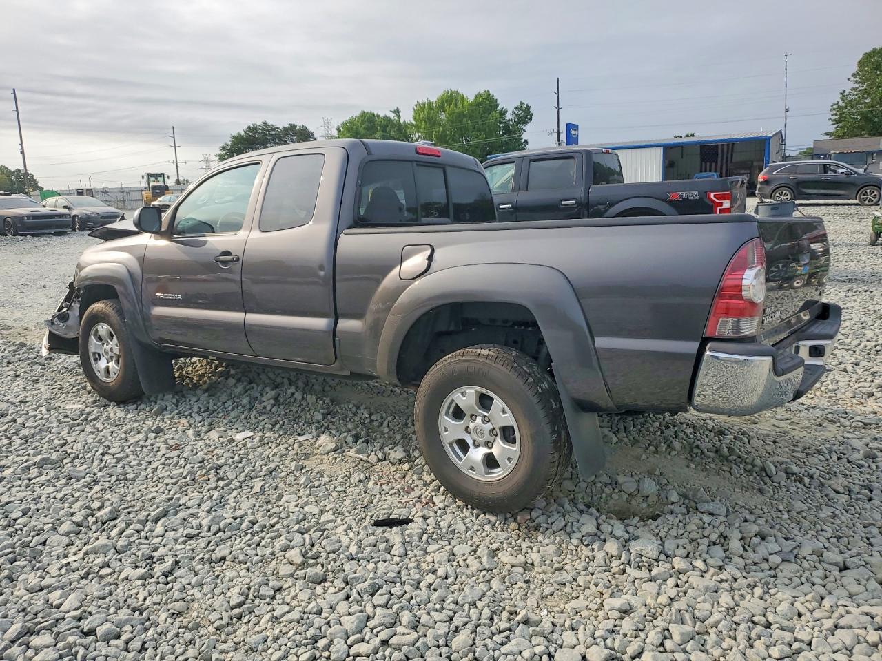 2012 TOYOTA TACOMA