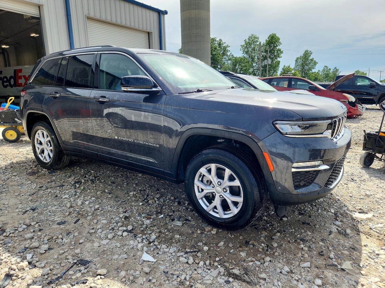 2022 JEEP CHEROKEE