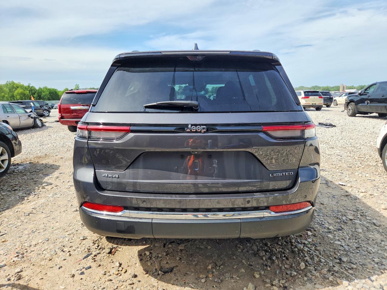 2022 JEEP CHEROKEE