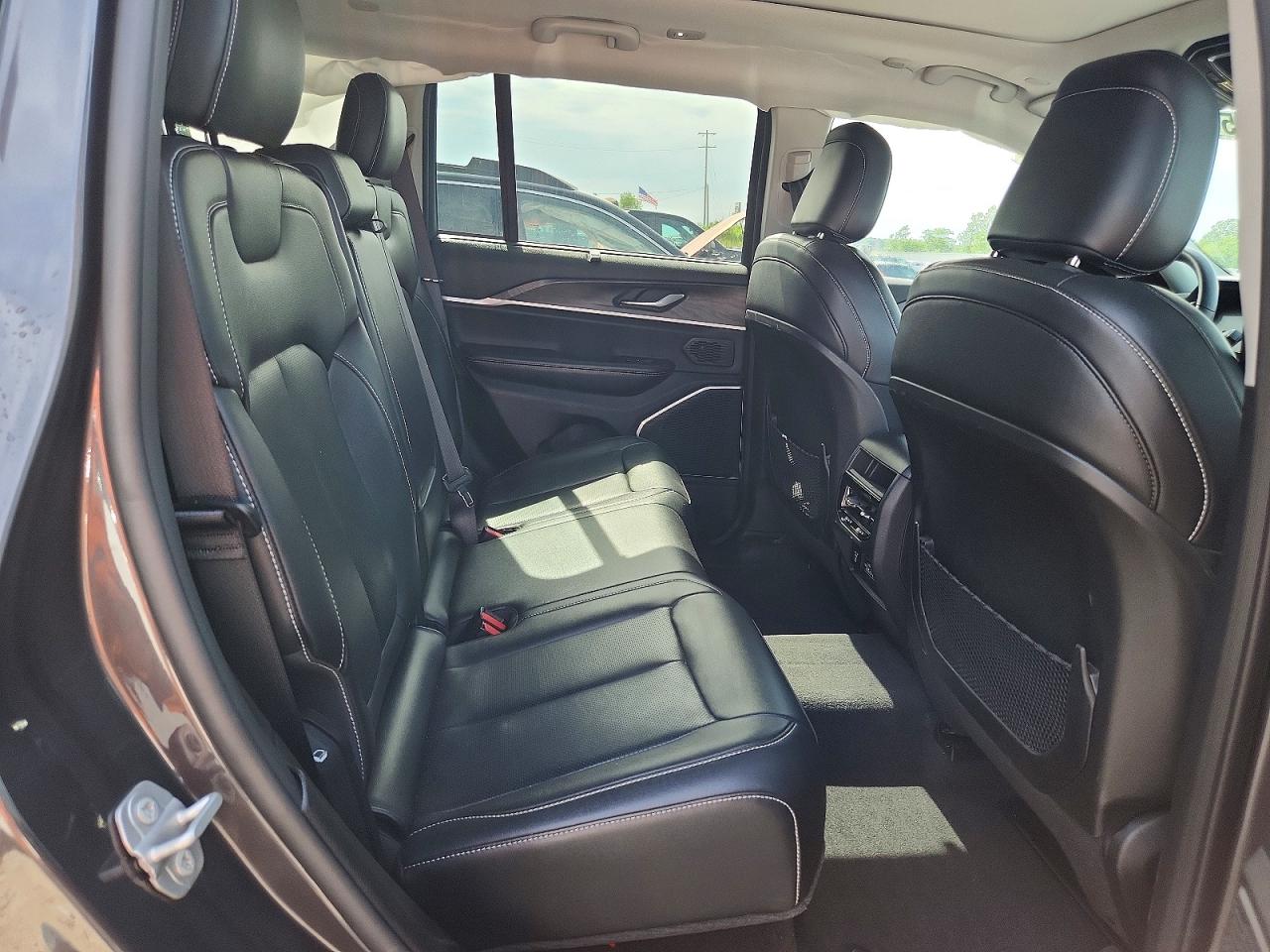 2022 JEEP CHEROKEE