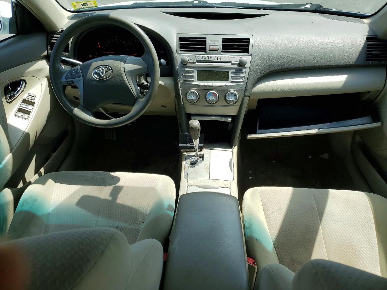 2011 TOYT CAMRY