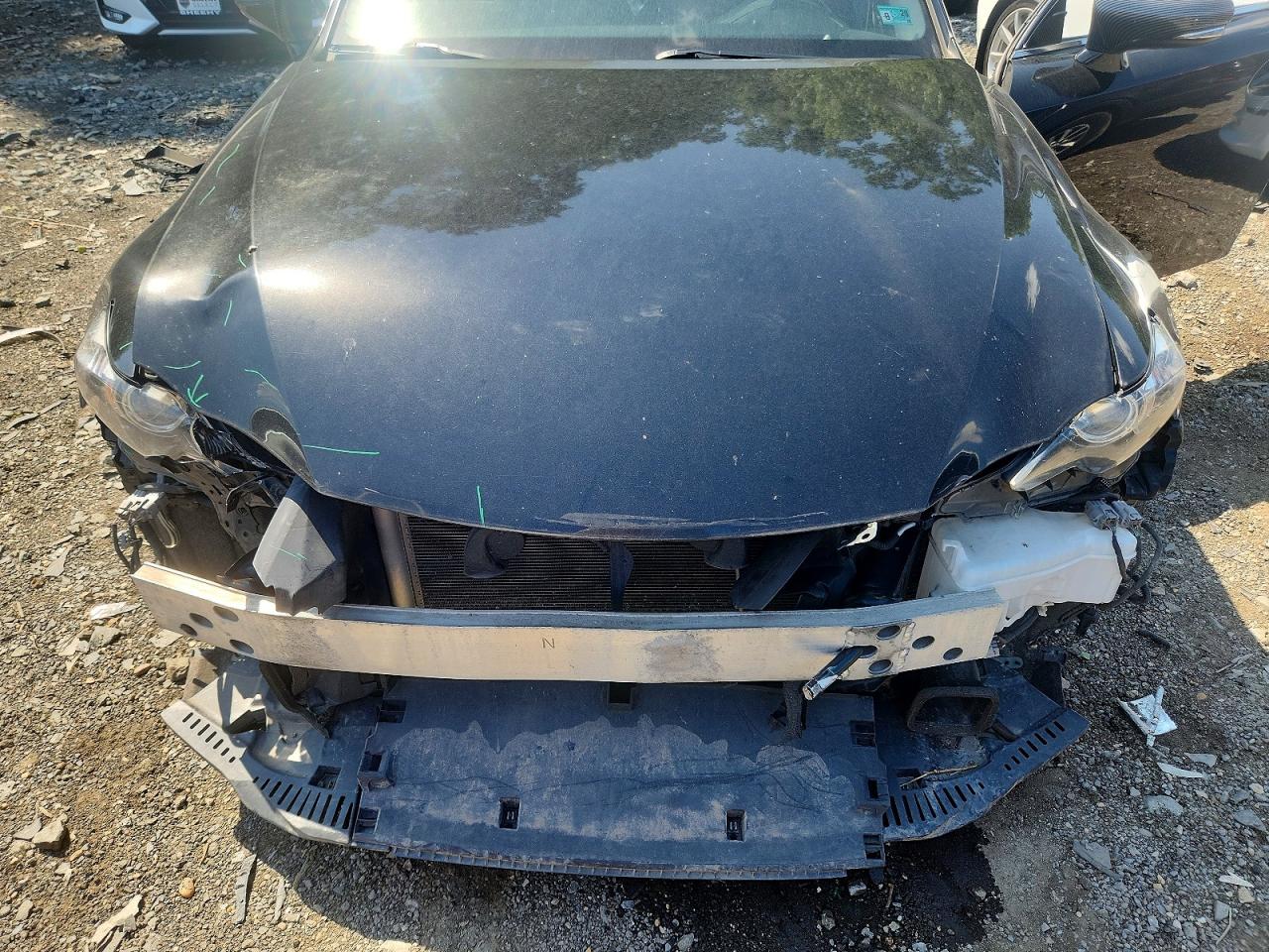 2016 LEXUS IS