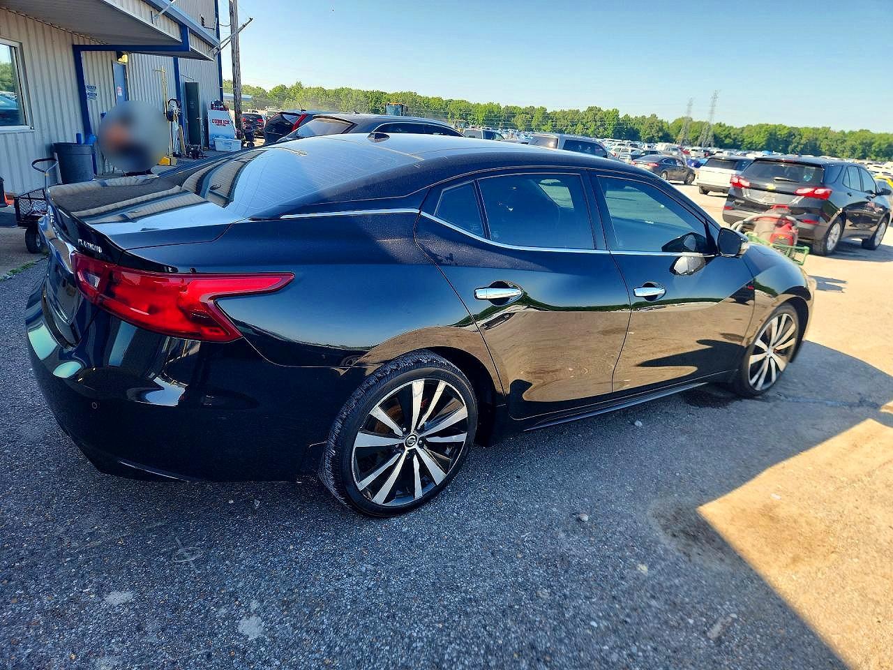 2017 NISSAN MAXIMA