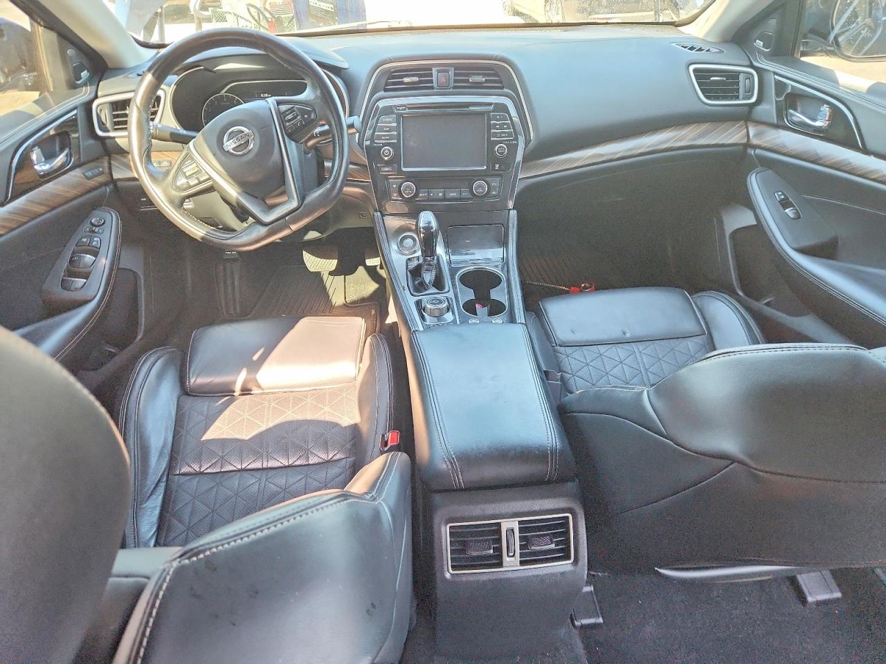 2017 NISSAN MAXIMA