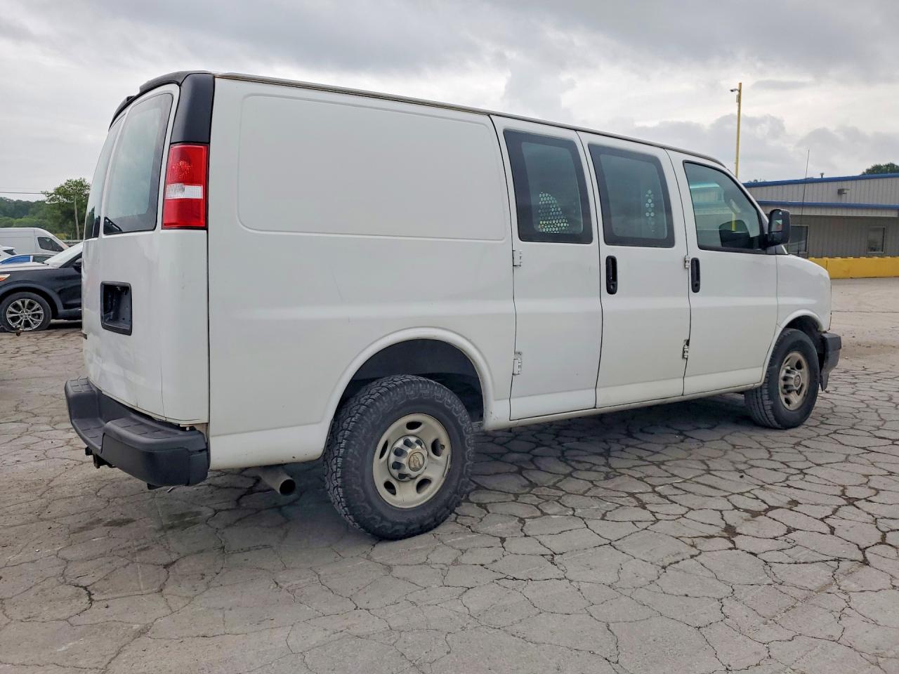 2017 CHEVROLET EXPRESS