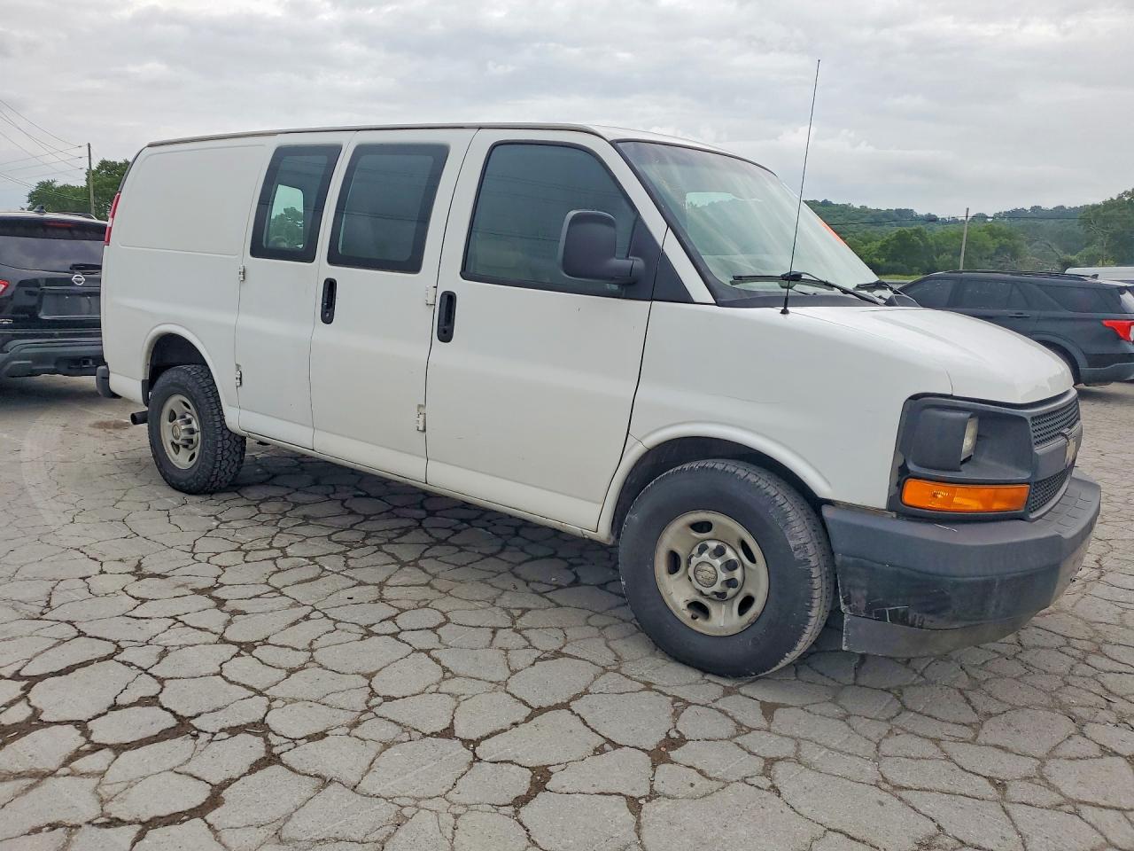 2017 CHEVROLET EXPRESS