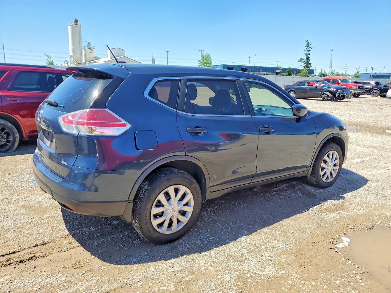 2016 NISSAN ROGUE