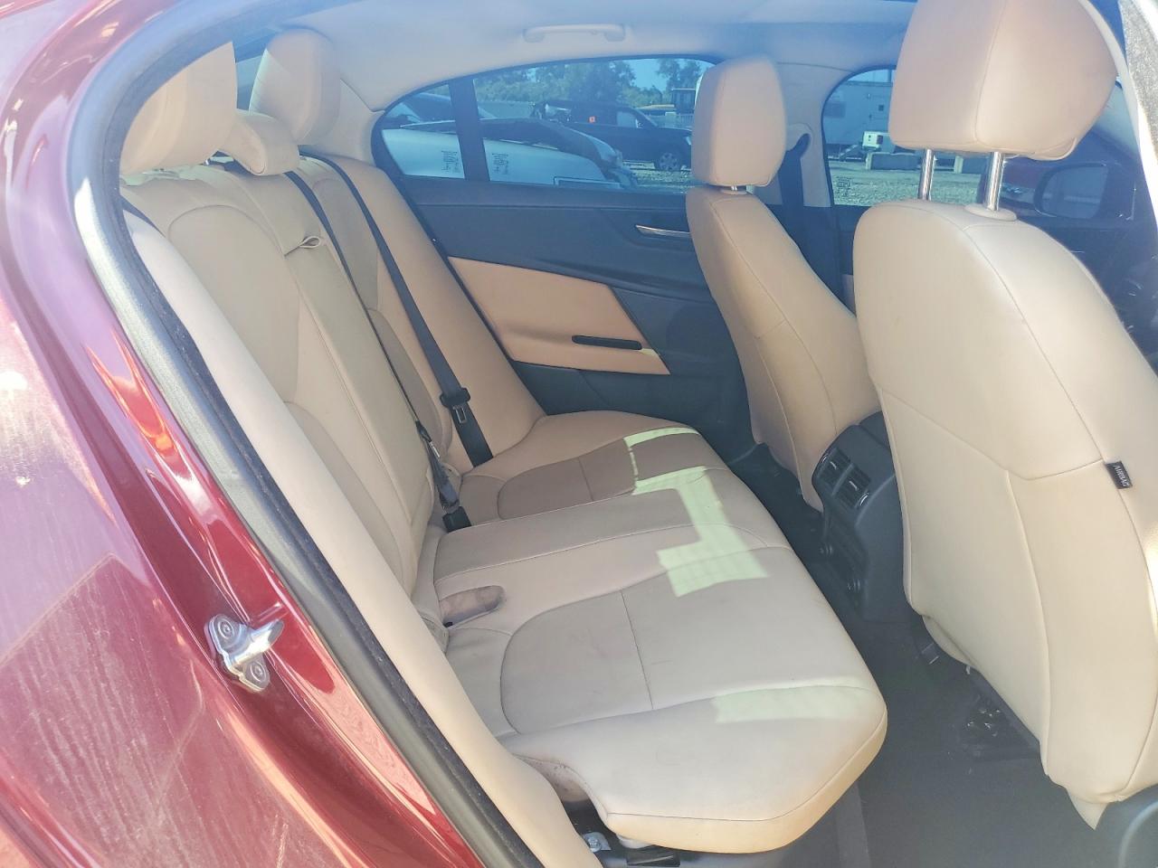 2017 JAGUAR XE