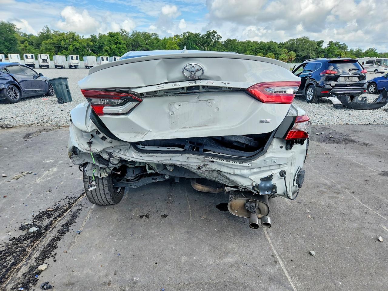 2024 TOYOTA CAMRY