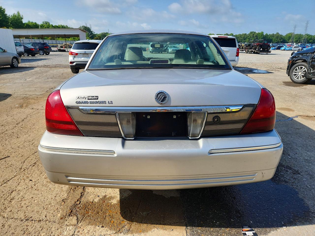 2010 MERCURY GRMARQUIS
