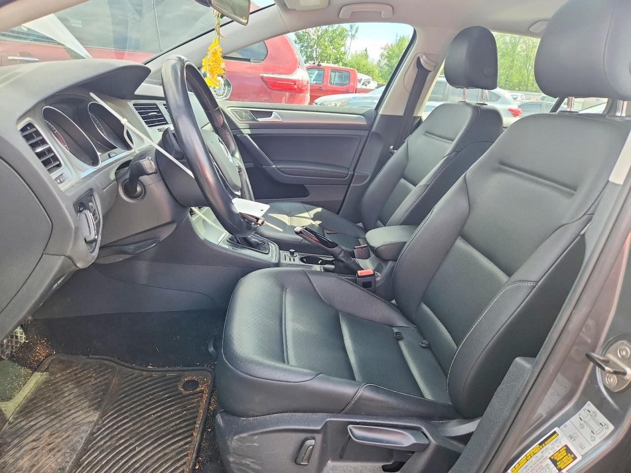 2017 VOLKSWAGEN GOLF