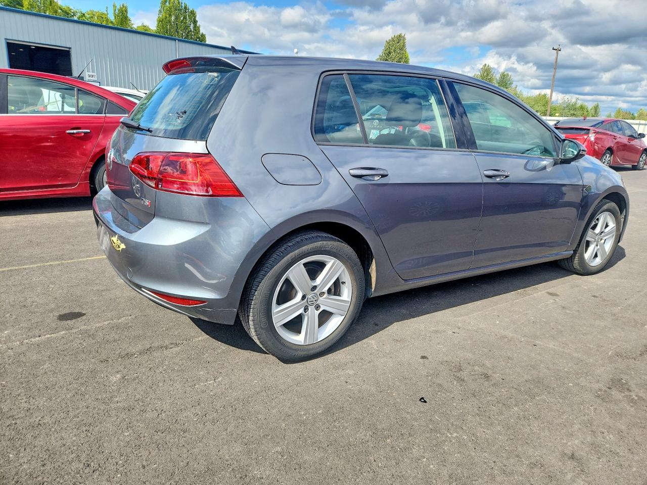 2017 VOLKSWAGEN GOLF