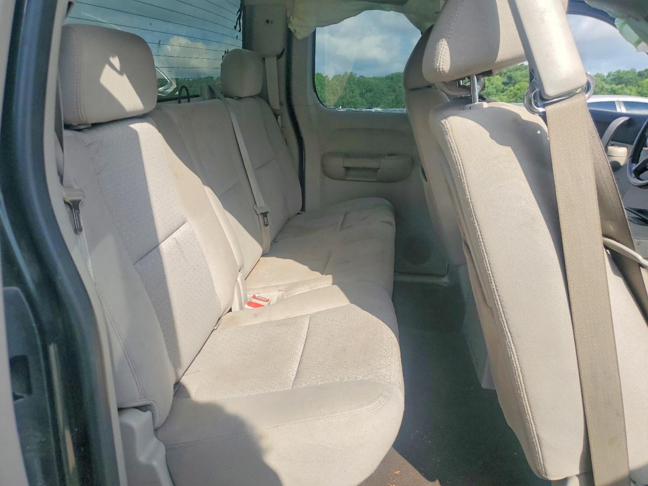 2011 CHEVROLET SILVERADO