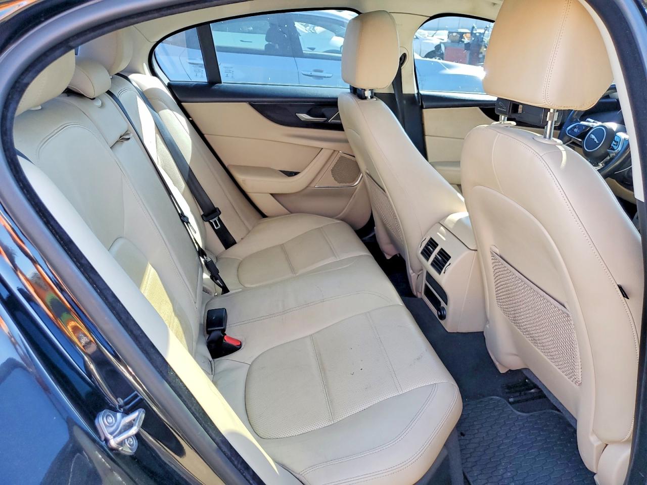 2020 JAGUAR XE