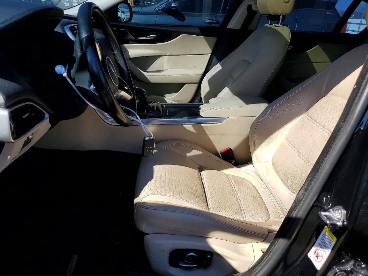 2020 JAGUAR XE