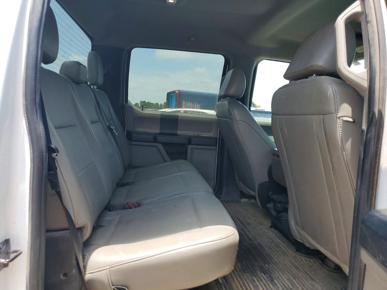 2022 FORD F350