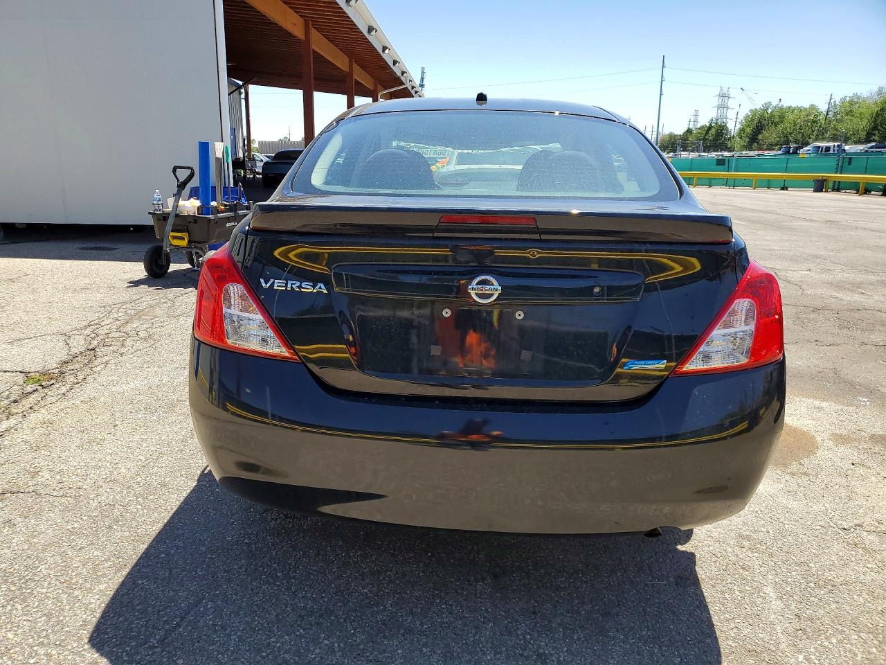 2014 NISSAN VERSA