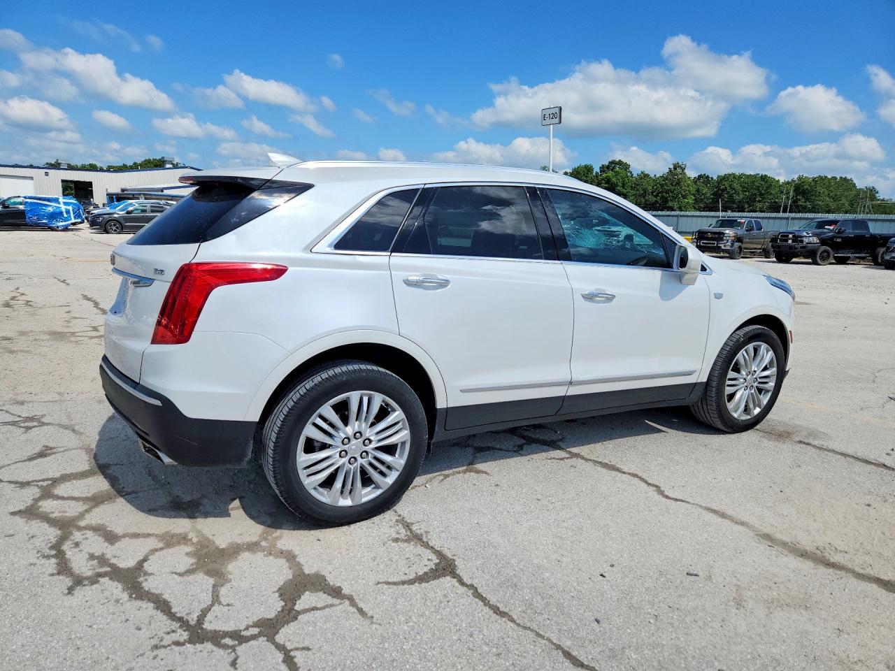 2019 CADILLAC XT5