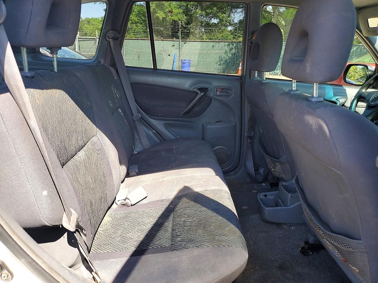 2002 TOYOTA RAV4