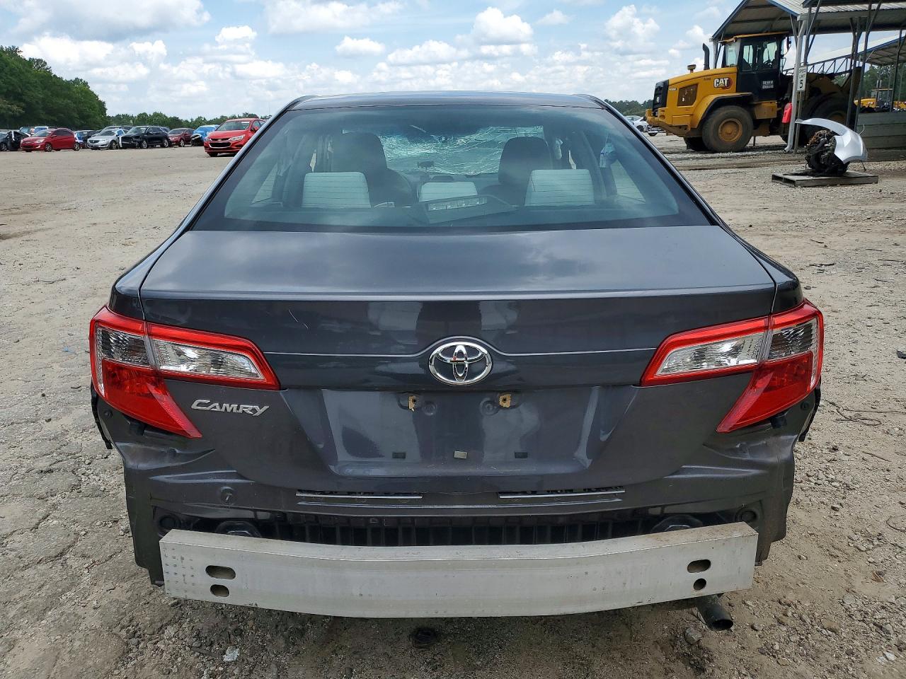 2014 TOYOTA CAMRY