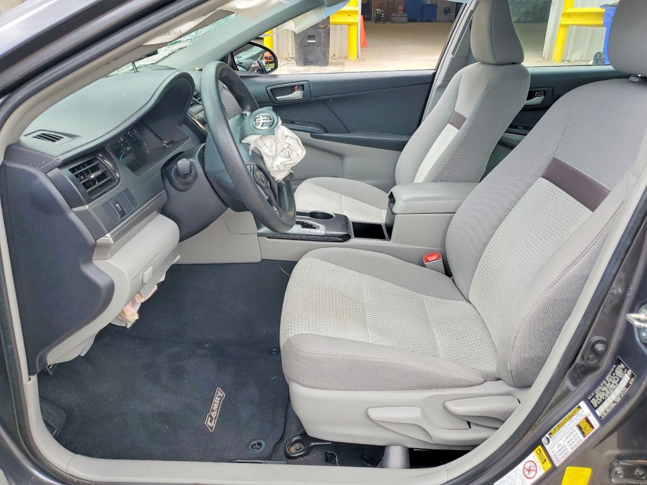 2014 TOYOTA CAMRY
