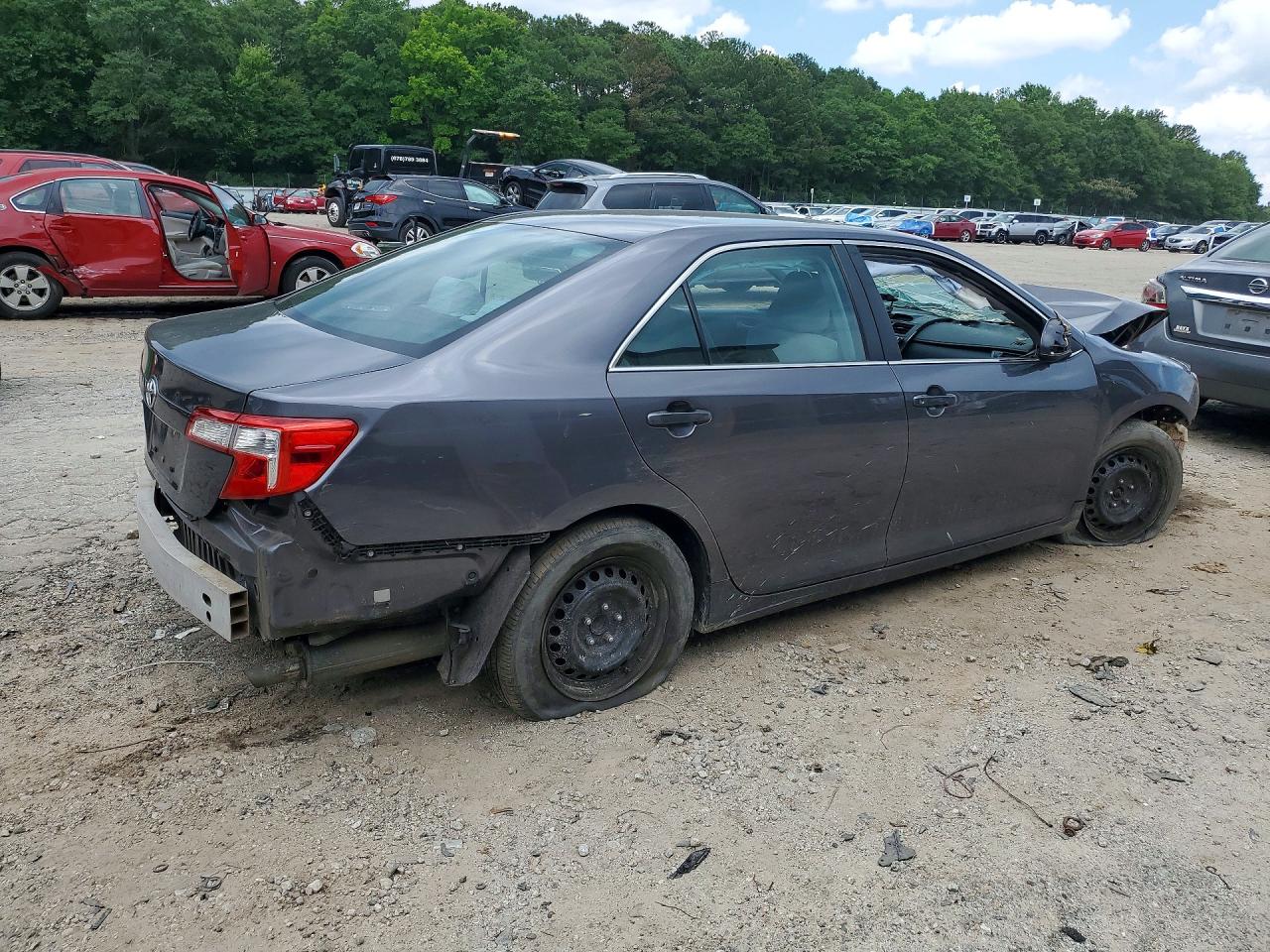 2014 TOYOTA CAMRY