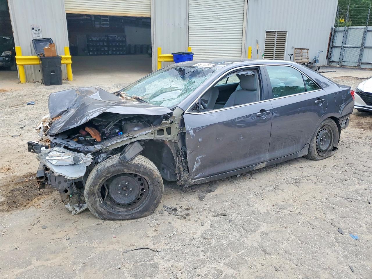 2014 TOYOTA CAMRY