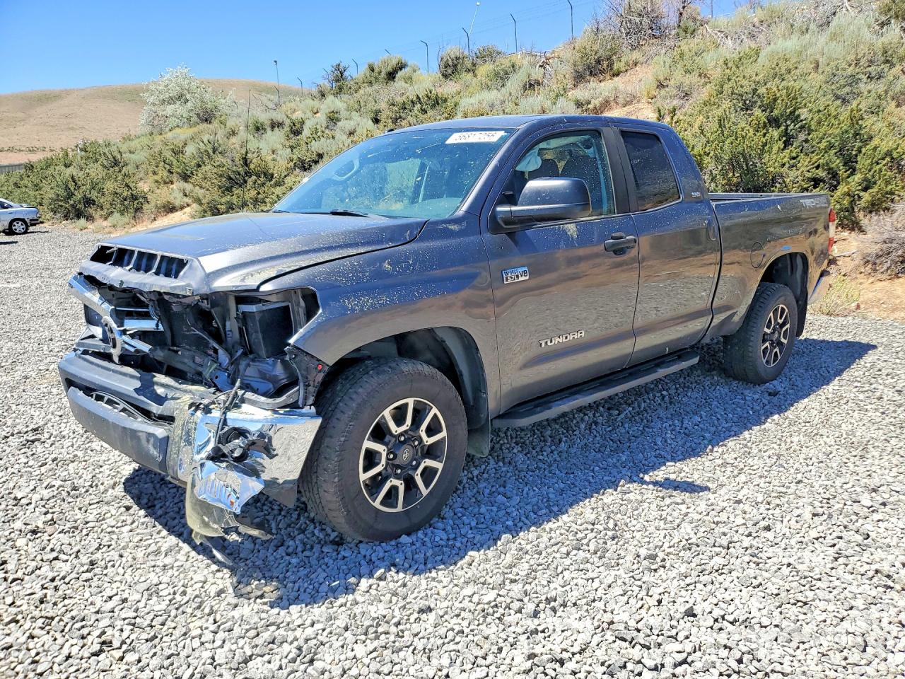 2017 TOYOTA TUNDRA
