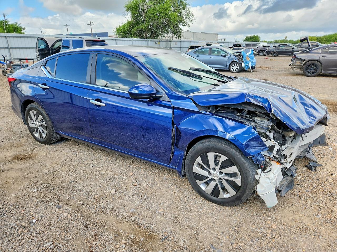 2022 NISSAN ALTIMA