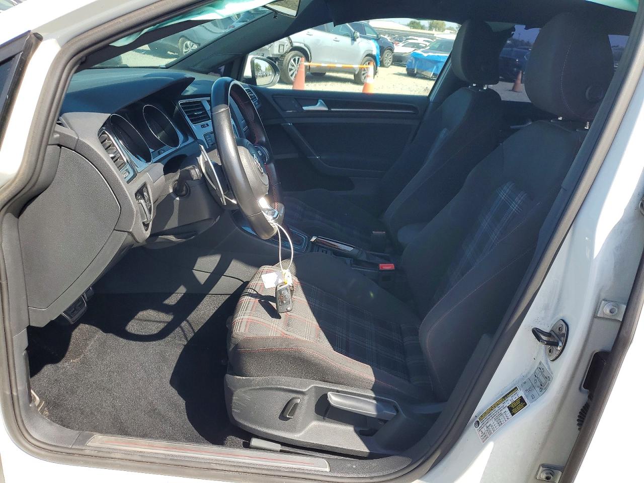 2016 VOLKSWAGEN GTI
