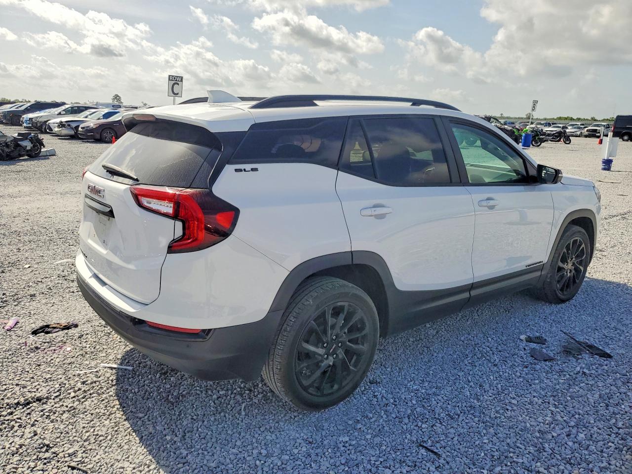 2023 GMC TERRAIN