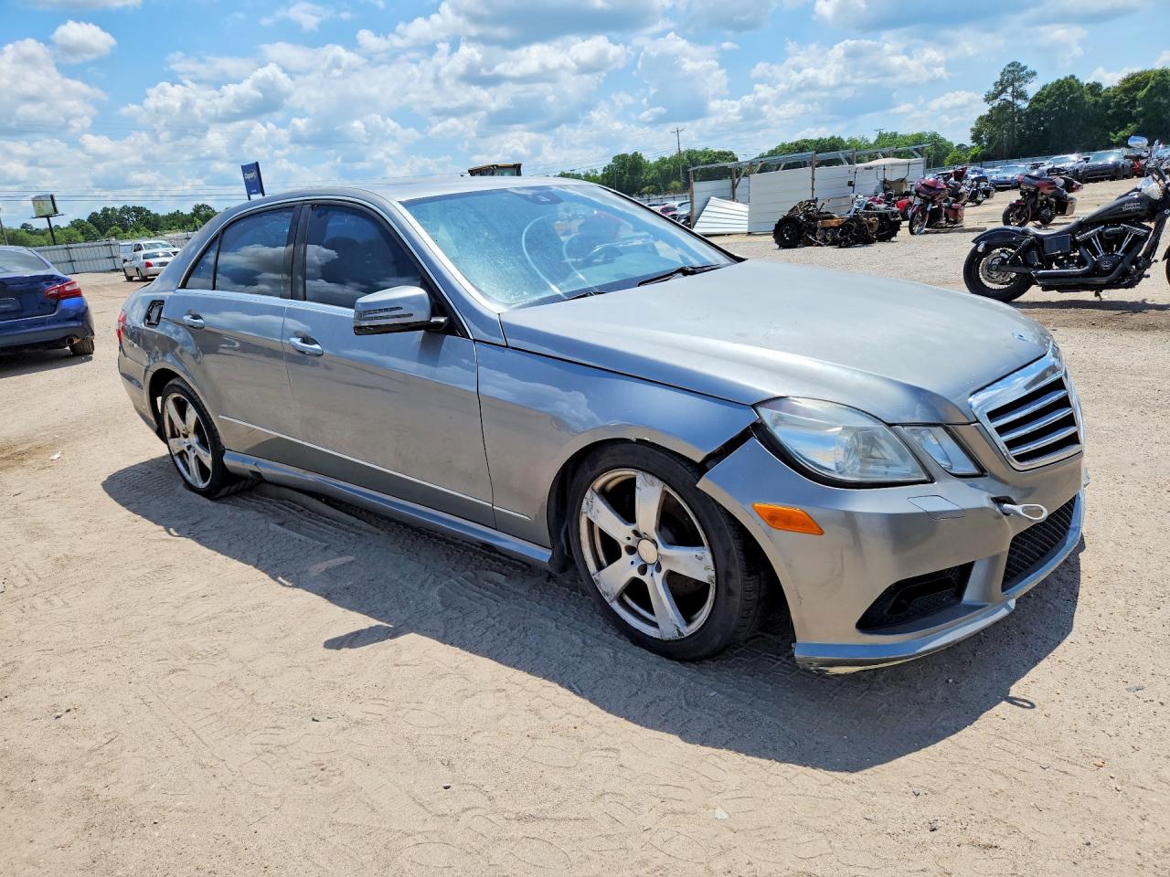 2010 MERCEDES-BENZ E-CLASS
