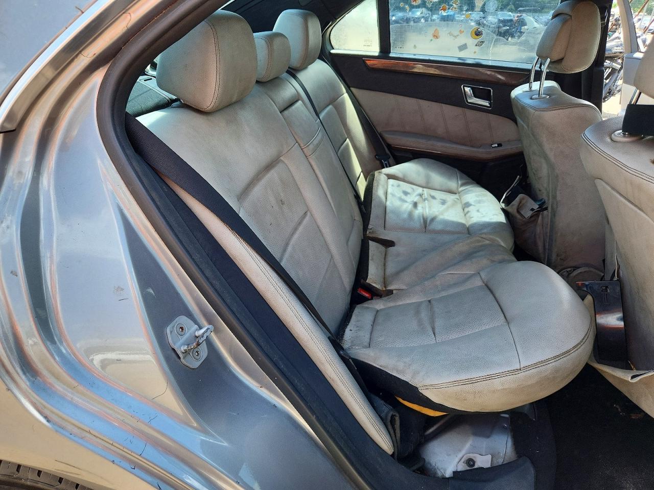 2010 MERCEDES-BENZ E-CLASS