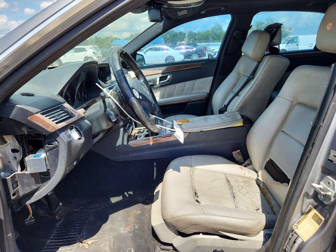 2010 MERCEDES-BENZ E-CLASS