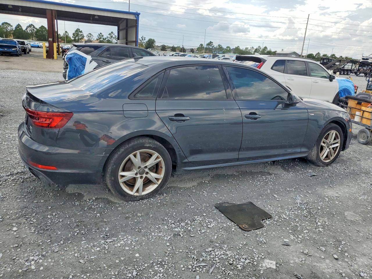 2018 AUDI A4